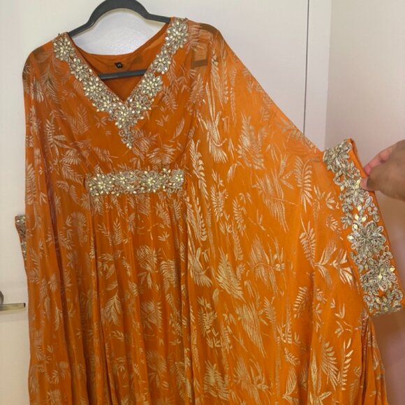 Elegant Orange Maxi Dress - Picture 7 of 9